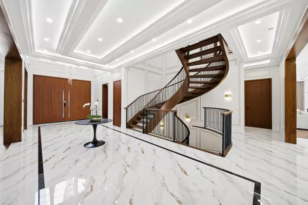 King, ON L7B 1C7,221 Burton Grove N/A