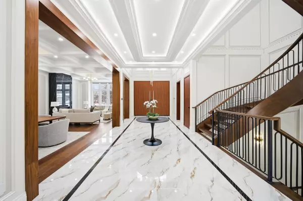 King, ON L7B 1C7,221 Burton Grove N/A