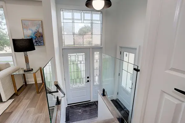 Richmond Hill, ON L4C 1M2,181 Maple AVE