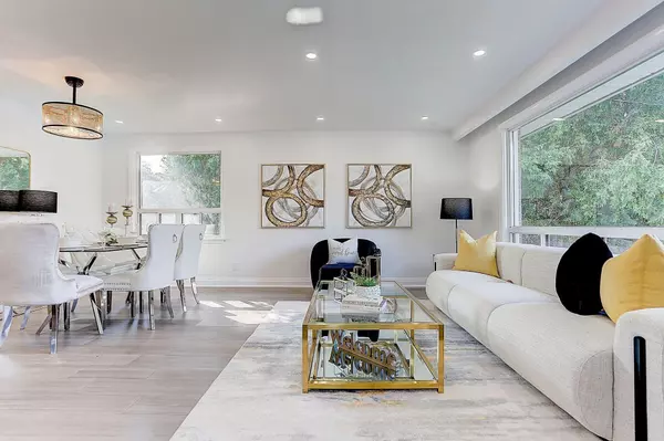 Richmond Hill, ON L4C 1M2,181 Maple AVE