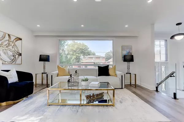 Richmond Hill, ON L4C 1M2,181 Maple AVE