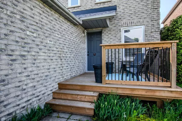 Barrie, ON L4N 7E5,102 Ferguson DR