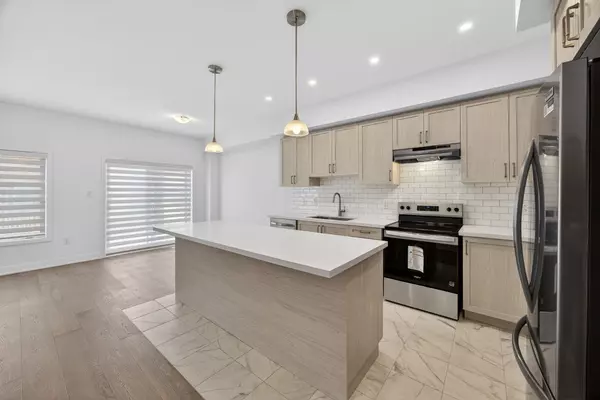 Barrie, ON L9J 0V6,32 McAush ST