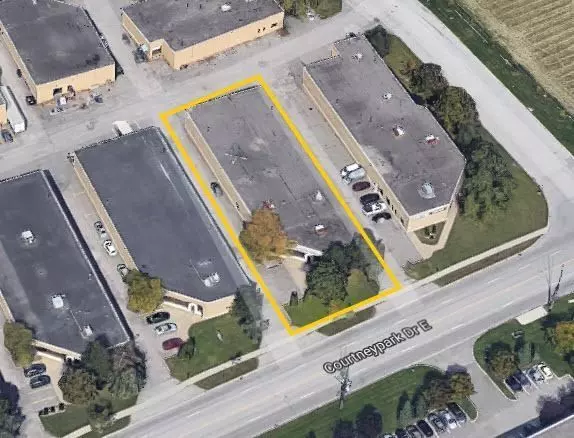 1611 Courtneypark DR E, Mississauga, ON L5T 2G2