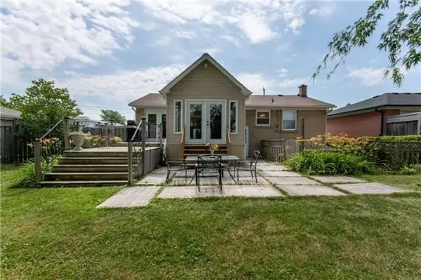 Halton Hills, ON L7G 1L7,39 McGilvray CRES