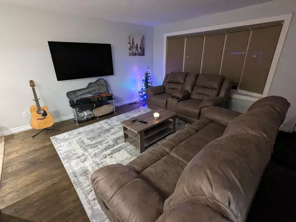 Halton Hills, ON L7G 1L7,39 McGilvray CRES