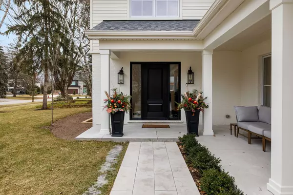 Oakville, ON L6J 4M3,246 Cairncroft RD