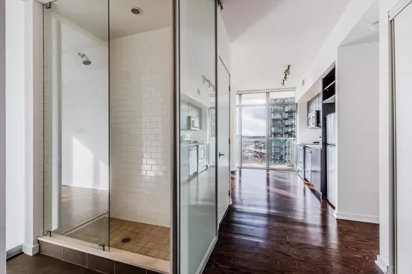 Toronto W01, ON M6S 5B3,103 The Queensway N/A #1305