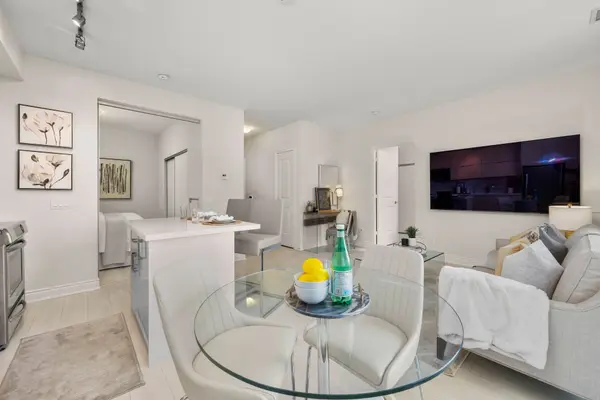 Toronto W06, ON M8V 0A3,80 Marine Parade DR #115