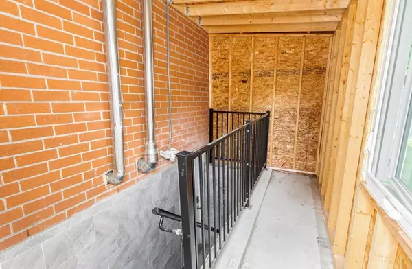 Brampton, ON L6Y 3H7,20 Driscoll DR