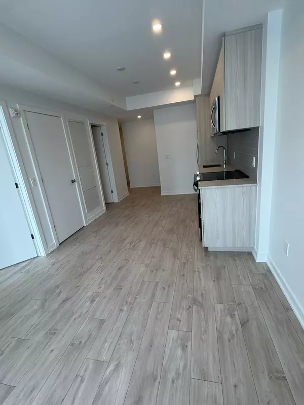 Milton, ON L9E 2B9,750 Whitlock AVE #509