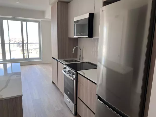 Brampton, ON L7A 5M5,20 All Nations DR #1025