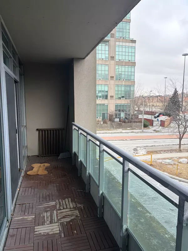 Toronto W06, ON M8Y 0A1,185 Legion RD N #217