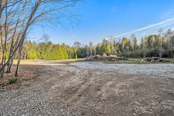 Greely - Metcalfe - Osgoode - Vernon And Area, ON K0A 2P0,8014 Parkway RD