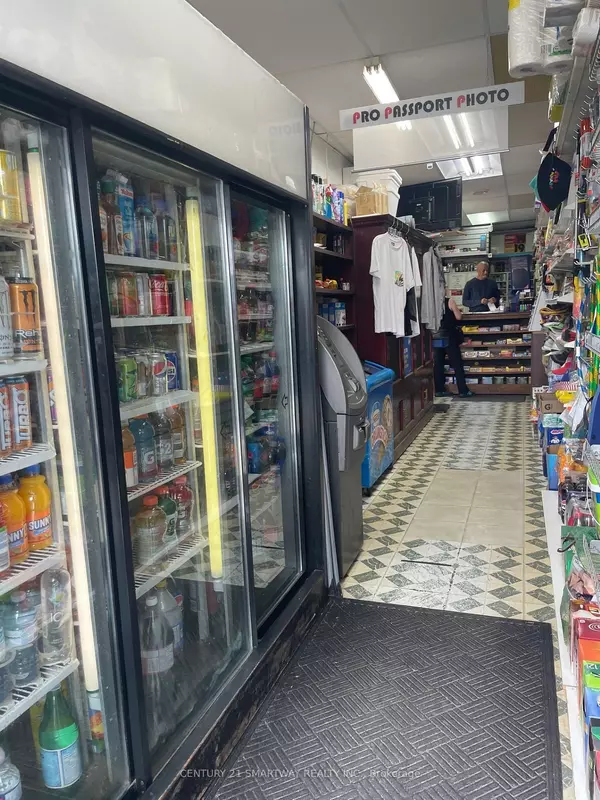 Grimsby, ON L3M 4E8,5 Windward DR