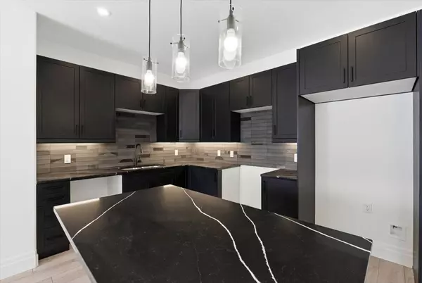 Prince Edward County, ON K0K 2T0,113 Buchanan ST