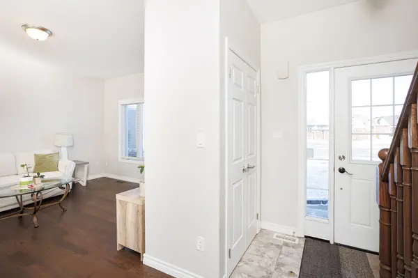 Kawartha Lakes, ON K9V 0L2,11 Moynes CT