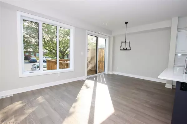 Strathroy-caradoc, ON N0L 1W0,601 Lions Park DR #59