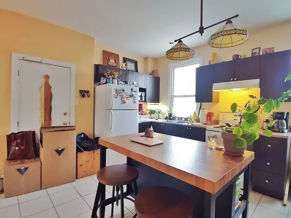 Westboro - Hampton Park, ON K1Z 5J5,554 Highcroft AVE