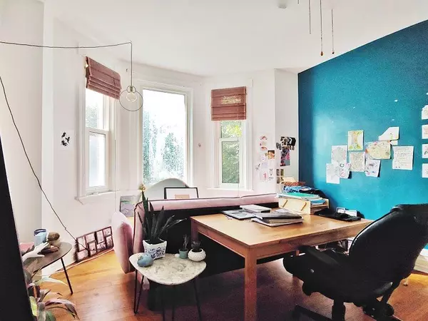 Westboro - Hampton Park, ON K1Z 5J5,554 Highcroft AVE