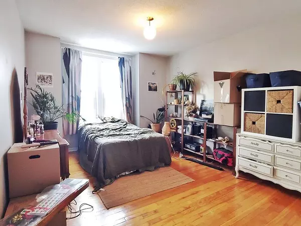 Westboro - Hampton Park, ON K1Z 5J5,554 Highcroft AVE