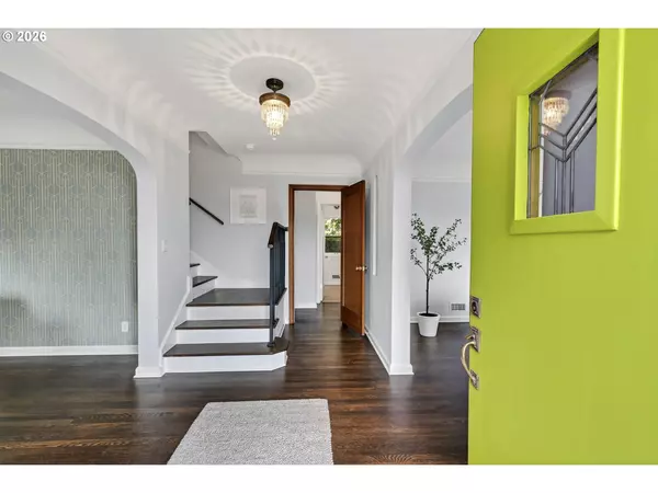 Portland, OR 97219,8035 SW 8TH AVE