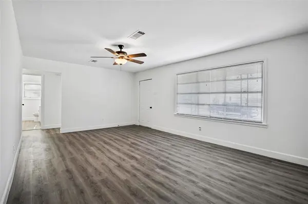 White Settlement, TX 76108,863 Ala Drive