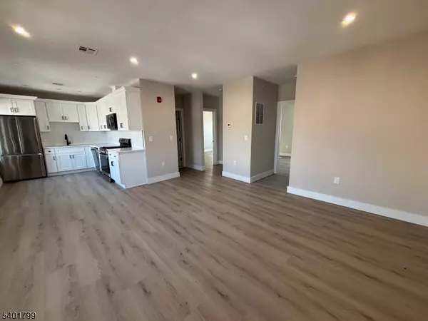 Newark City, NJ 07105,136 Elm St #603