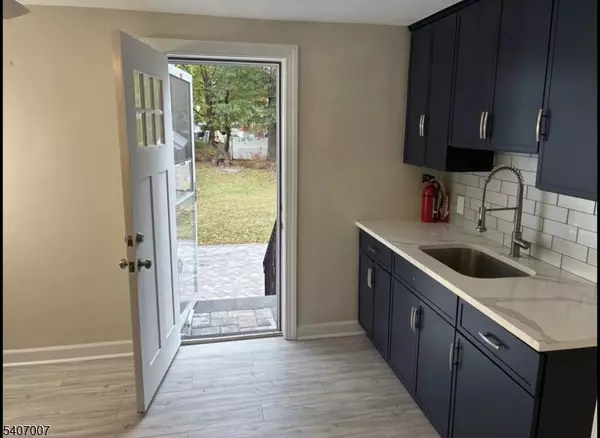 Rahway City, NJ 07065,1755 Park St