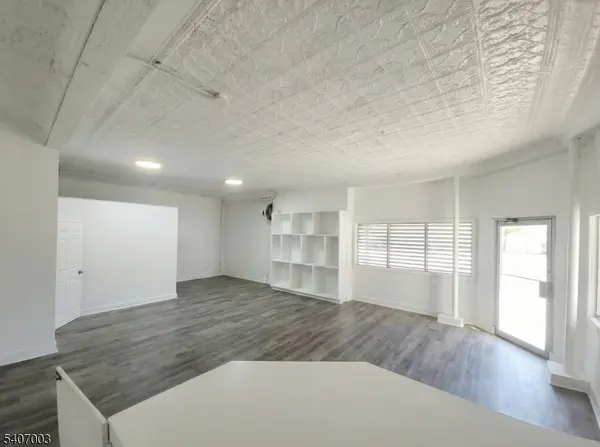 East Orange City, NJ 07018,160 Sanford St