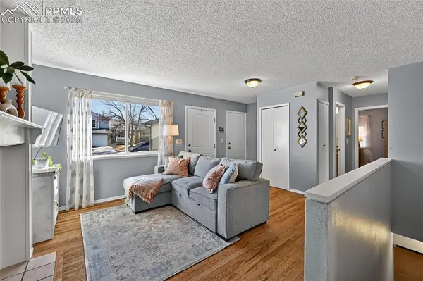 5048 Stillwater DR, Colorado Springs, CO 80923