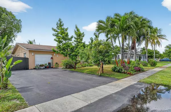 Plantation, FL 33317,4818 SW 11th Ct