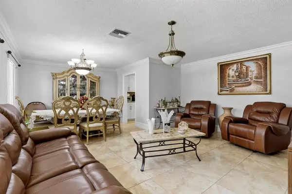 Plantation, FL 33317,4818 SW 11th Ct