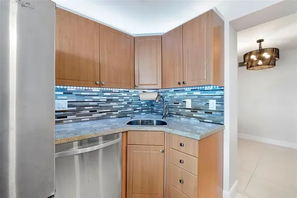 Pompano Beach, FL 33062,1505 N Riverside Dr #1003