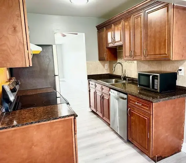 Sunrise, FL 33351,3110 N Pine Island Rd #101