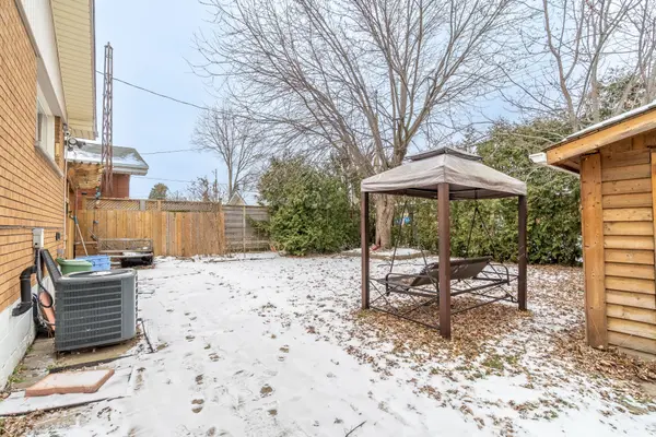 Hamilton, ON L8K 4J7,56 Nash RD S