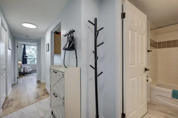 London East, ON N6A 5N7,155 Kent ST #506