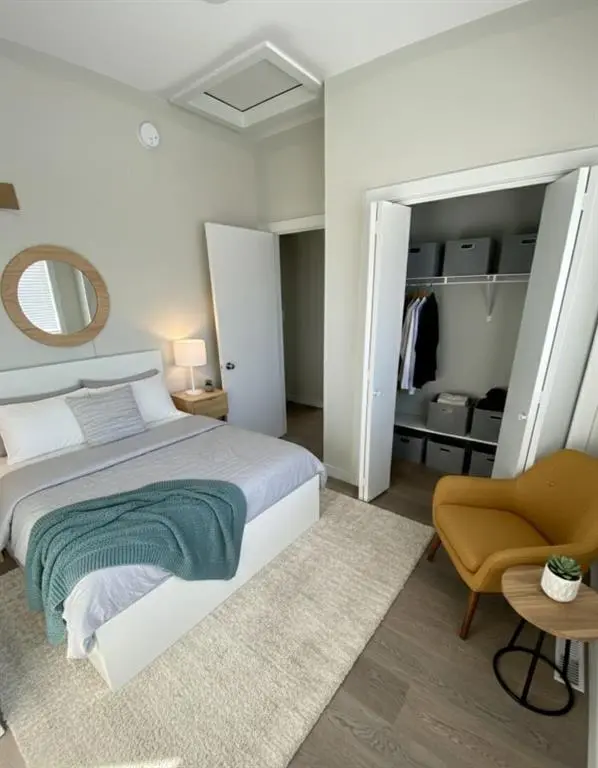 Winnipeg, MB R3L 1B7,718 Kylemore AVE