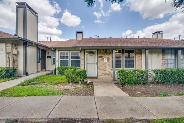 1905 Wyndemere Lane, Garland, TX 75042