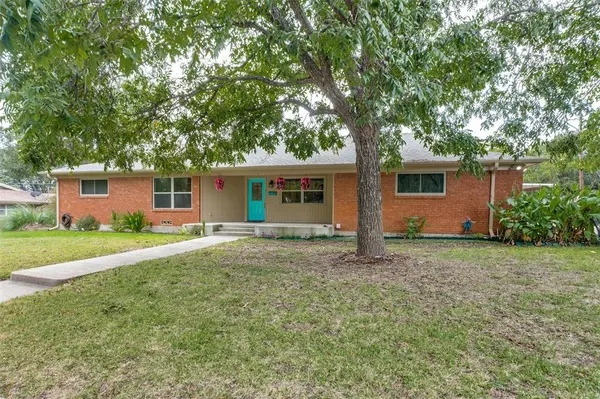 Benbrook, TX 76116,4200 Elmwood Drive