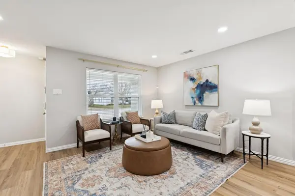 Dallas, TX 75238,8624 Hackney Lane