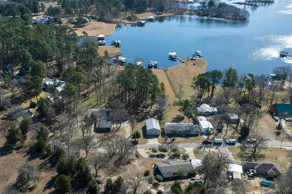 Athens, TX 75752,8014 Blue Bird Lane