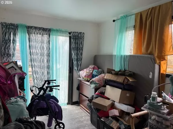 Portland, OR 97218,5235 NE 73RD AVE