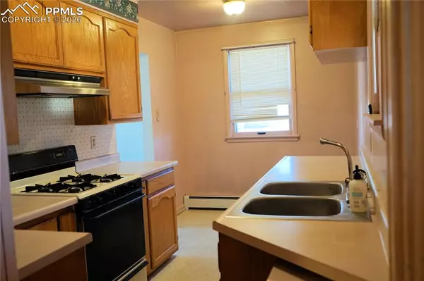 Colorado Springs, CO 80907,229 E Monroe ST