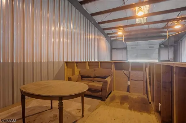 West Milford Twp., NJ 07421,865 Burnt Meadow Rd