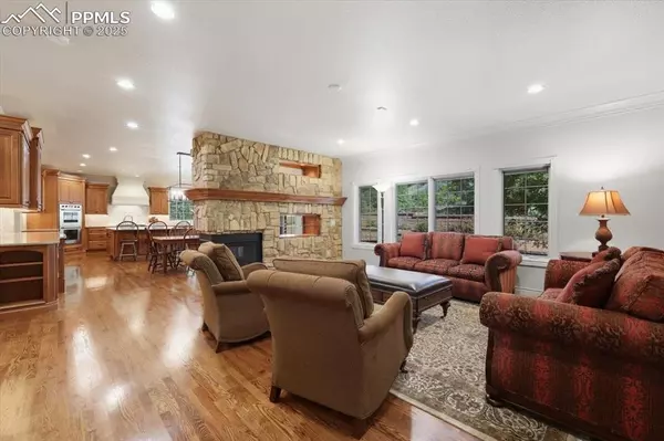 Colorado Springs, CO 80919,7615 Winding Oaks DR