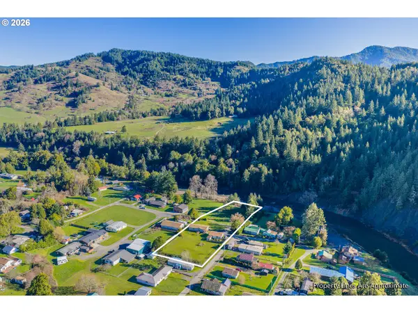 173 E DATE ST, Powers, OR 97466