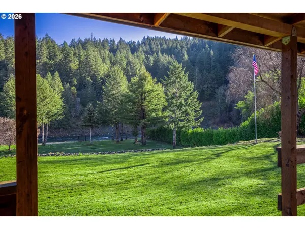 173 E DATE ST, Powers, OR 97466