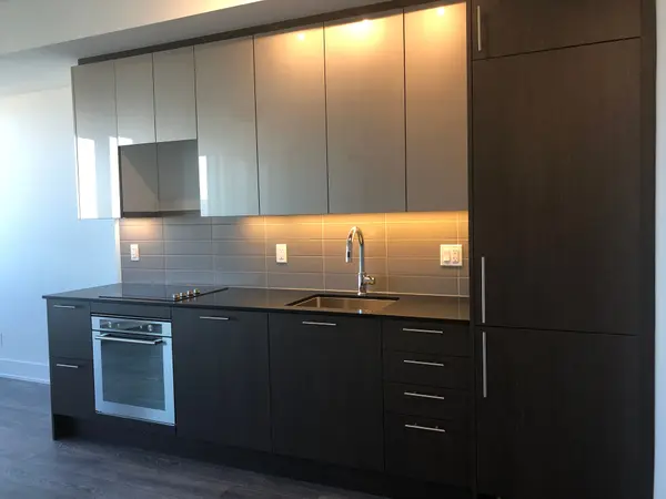 Toronto C08, ON M4Y 0C9,403 Church ST #3910