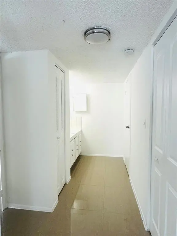 Lauderdale Lakes, FL 33313,4848 NW 24th Ct #330